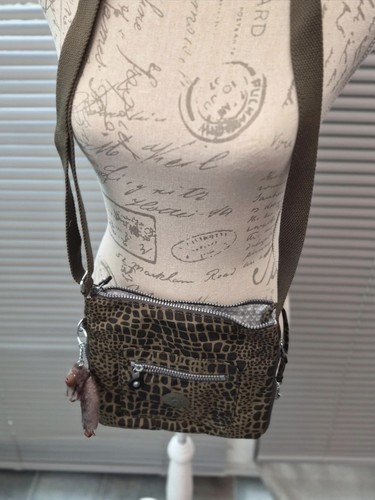 Kipling turtle animal print - animal,
