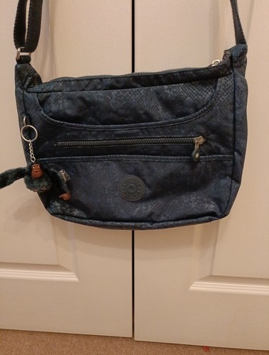 Kipling medium large - medium, to